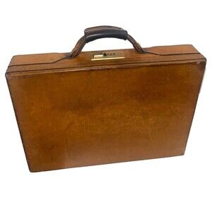 Hartmann Luggage Belting Leather Deluxe Slimline 4" Woodbox Briefcase Attache